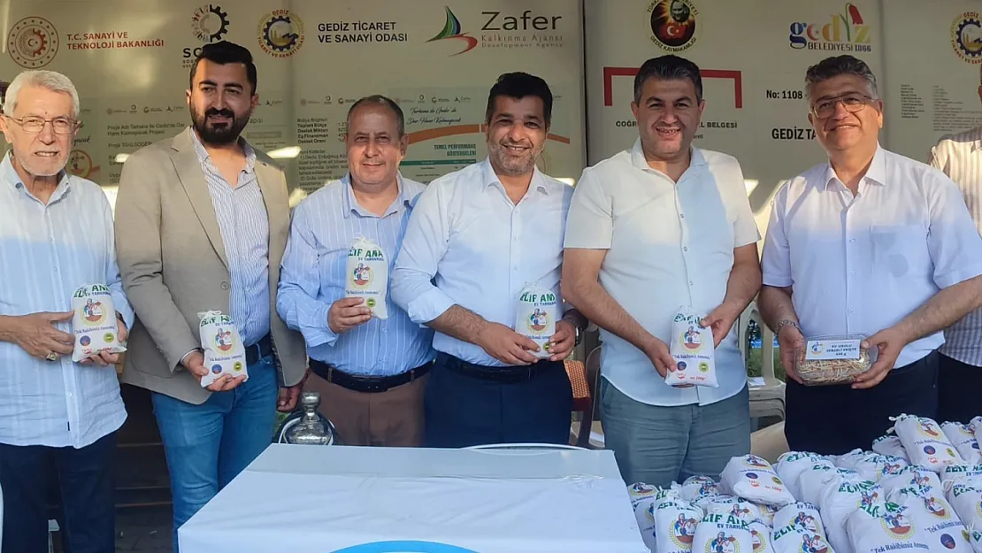 Kütahya Protokolünden Gediz Tarhana Festivali'ne Yoğun İlgi
