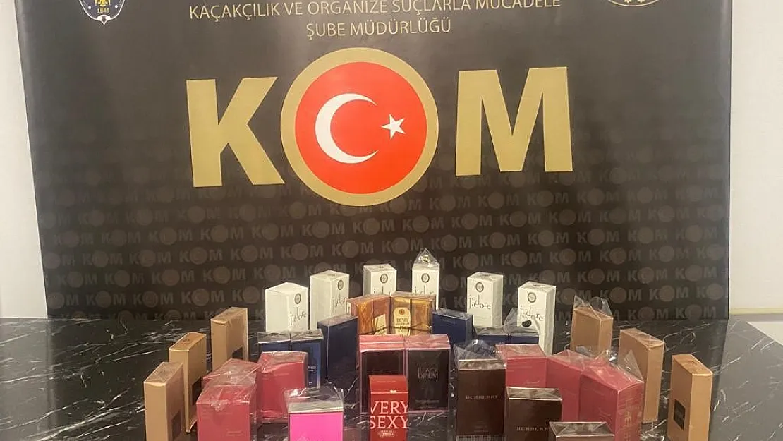 Kütahya'da bir araçta 36 adet kaçak parfüm ele geçirildi
