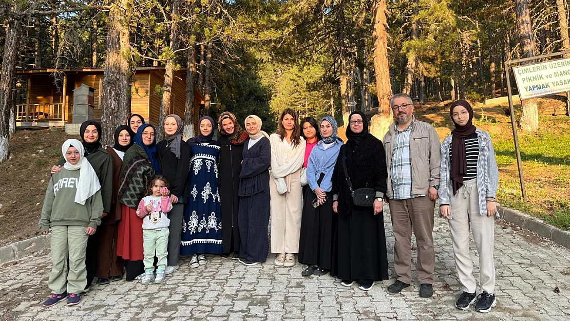Manevi Danışmanlık Faaliyetleri Mezunlarla Murat Dağında Veda Buluşmasıyla Taçlandı