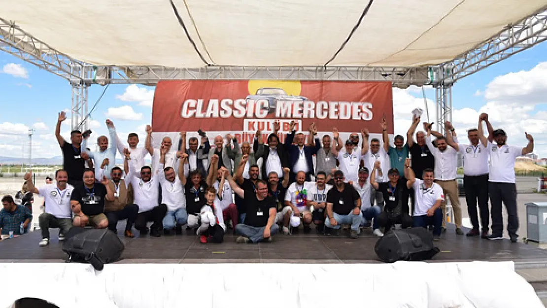 Mercedes tutkunları Afyonkarahisar'da buluştu