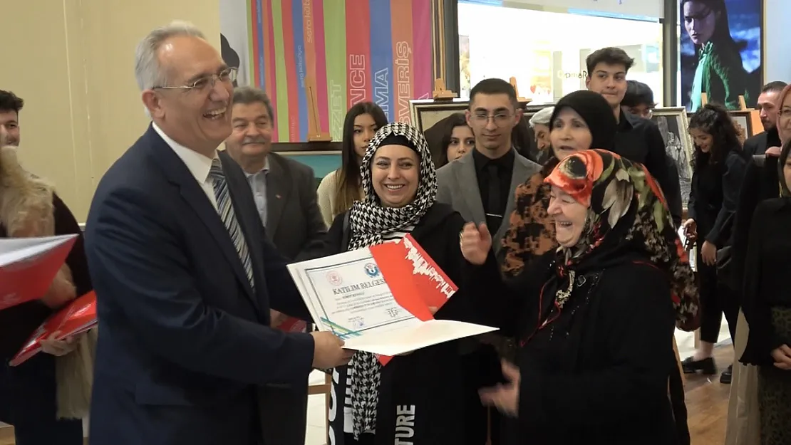 Merhum Ressam Muharrem Akyol Anısına Resim Sergisi Açıldı