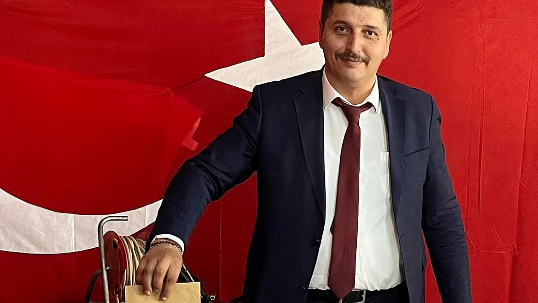 MHP Bolvadin İlçe Başkanlığına Mahmut Kızıltoprak seçildi