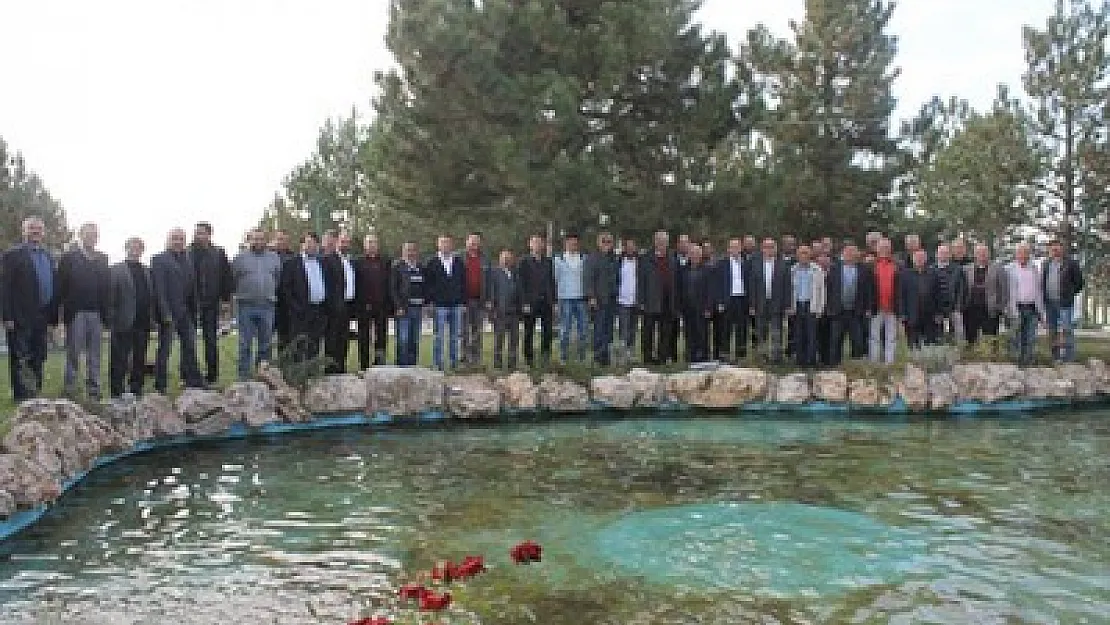 MHP, İhsaniye'yi ziyaret etti – Kocatepe Gazetesi