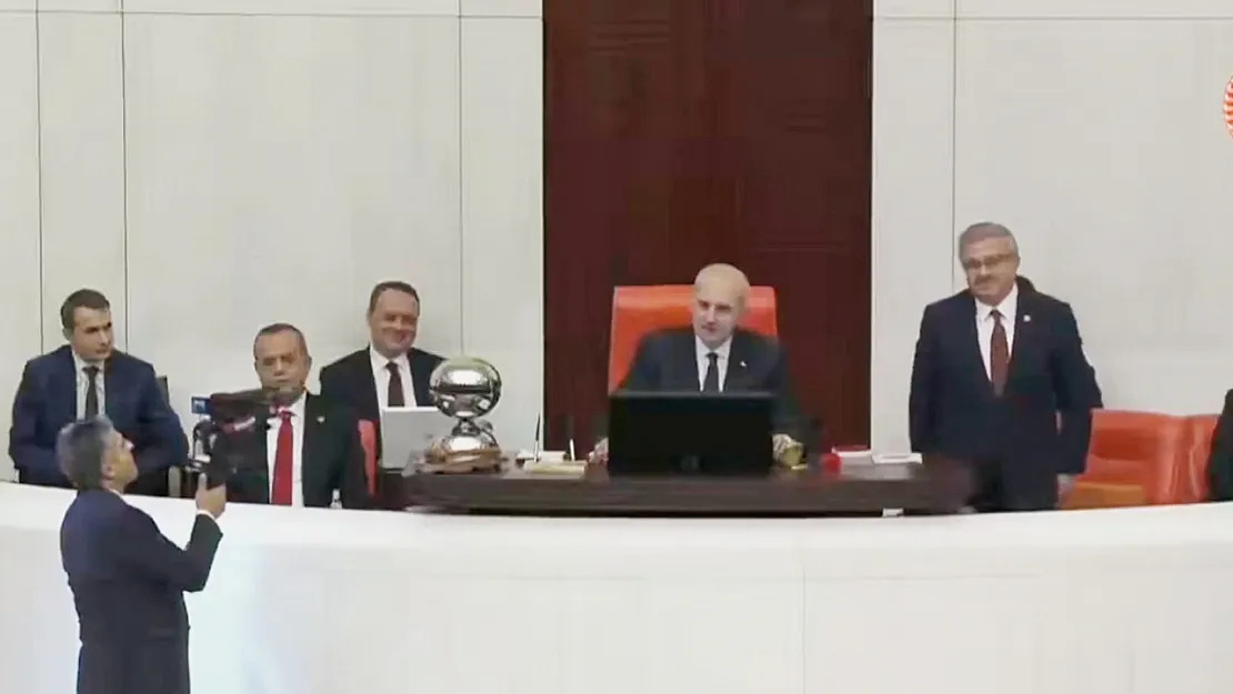 Milletvekili Yurdunuseven'den, Duygusal 23 Nisan Paylaşımı