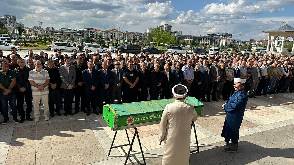 Milliyetçi Camiayı Birleştiren Cenaze