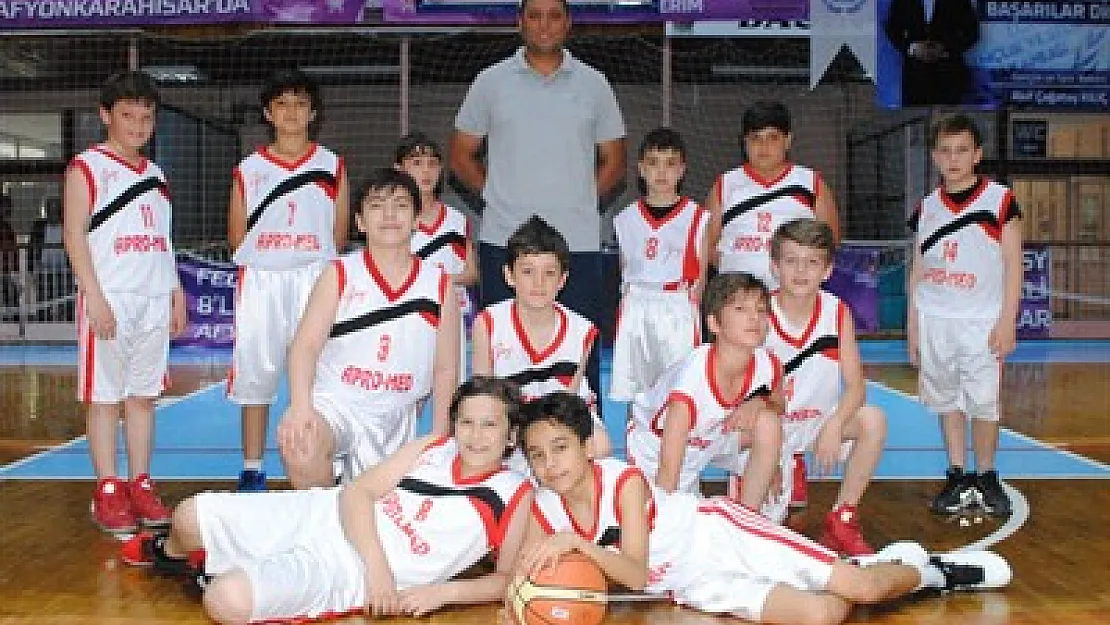 Minik basketbolcular yarışıyor – Kocatepe Gazetesi