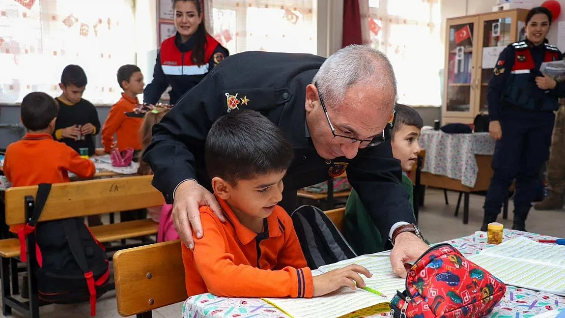 Minik Öğrencilere Jandarma Tanıtıldı