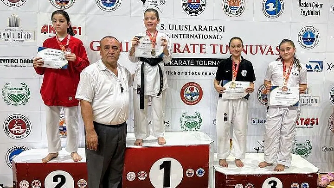 Minik Sporcu Uluslararası Karate Turnuvasında Birincilik Elde Etti