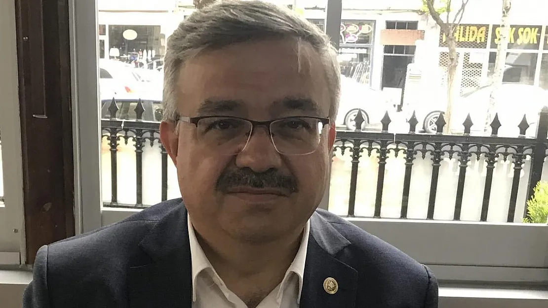 'Montajcı diyenlerin kaset kumpasıyla o koltukta oturduğu biliniyor'