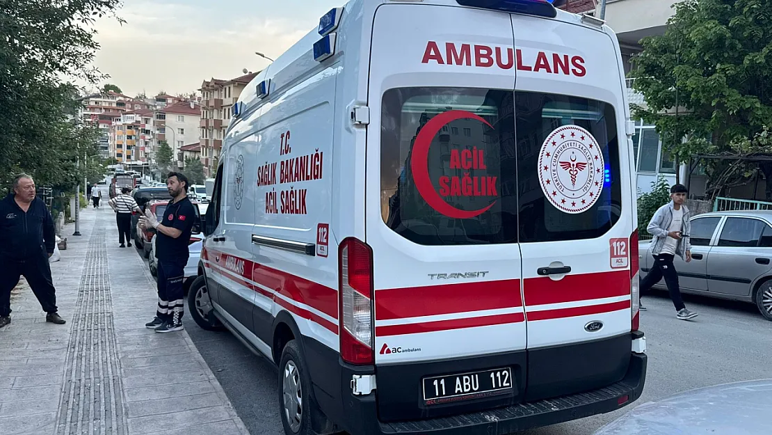 Motosiklet İle Bisiklet Çarpıştı 1 Yaralı