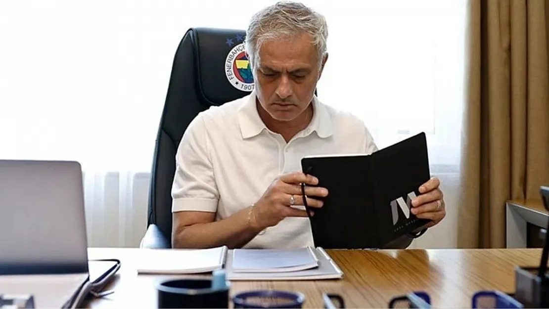 Mourinho'da Takımın Yarısına Kesik!