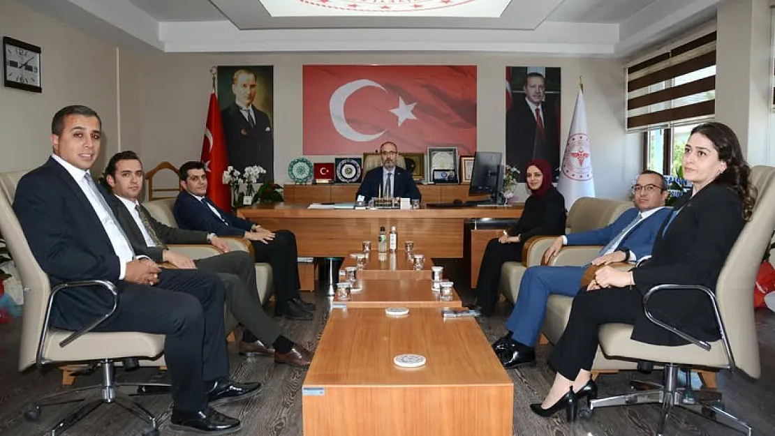 Müdür Öztürk'ü, Kaymakamlar Ve Tabip Odası Başkanı Ziyaret Etti
