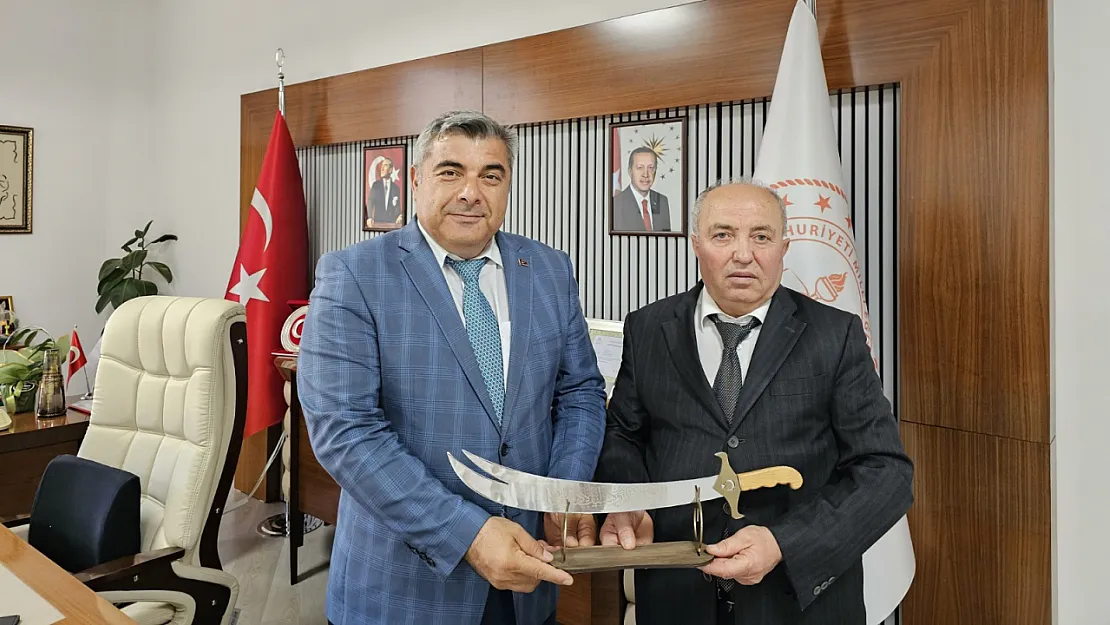 Müdür Sünnetci, Başkan Güllü İle Görüştü