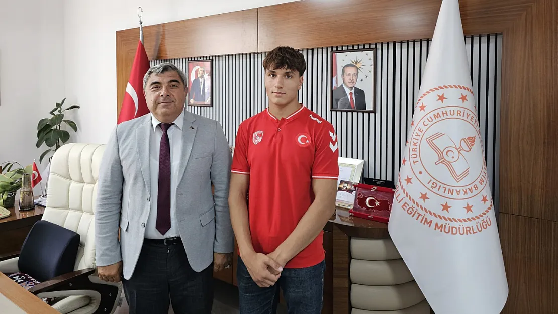 Müdür Sünnetci: Bu Milletin Sırtını Hiçbir Güç Yere Getiremez