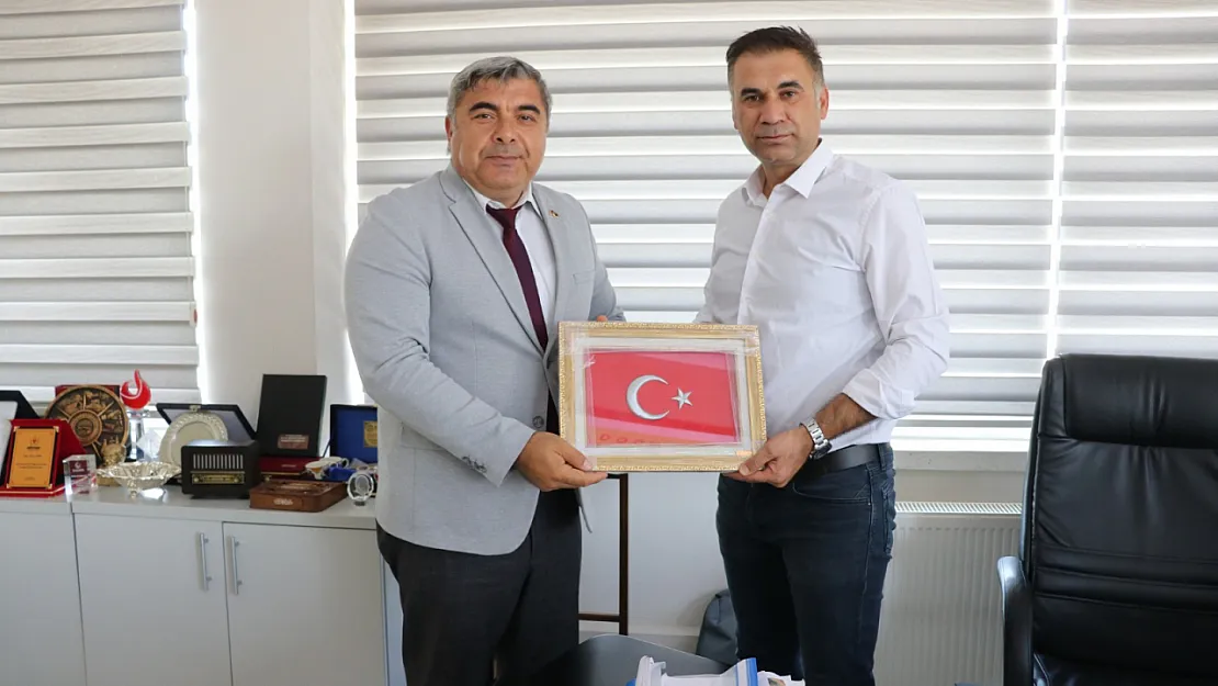 Müdür Sünnetci'den, Müdür Gezer'e Teşekkür Ziyareti
