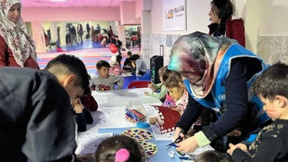 Müftülük, çeşitli etkinliklerle çocuklara depremi unutturuyor