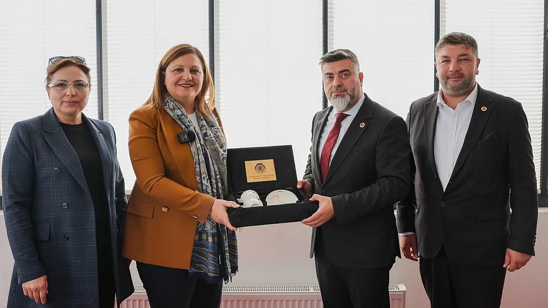 'Muhtarlar Demokrasinin Temel Taşlarıdır'