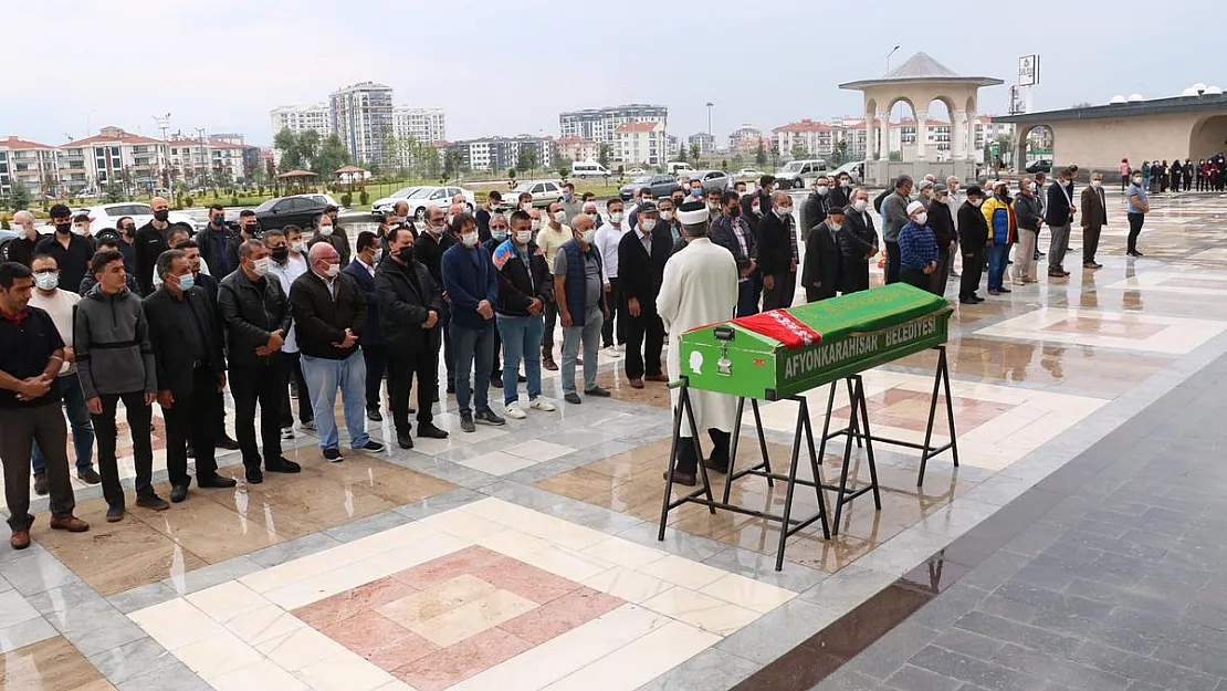 Müzeyyen Koç son yolcuğuna uğurlandı