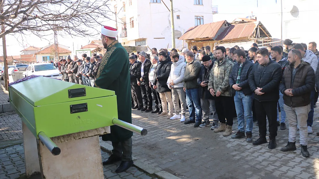 Oğlu Tarafından Öldürülmüştü… Yakınları Fenalık Geçirdi