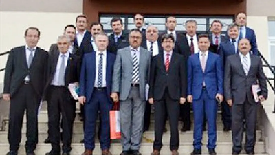 Öğrenciler, her alanda başarılı olmalı