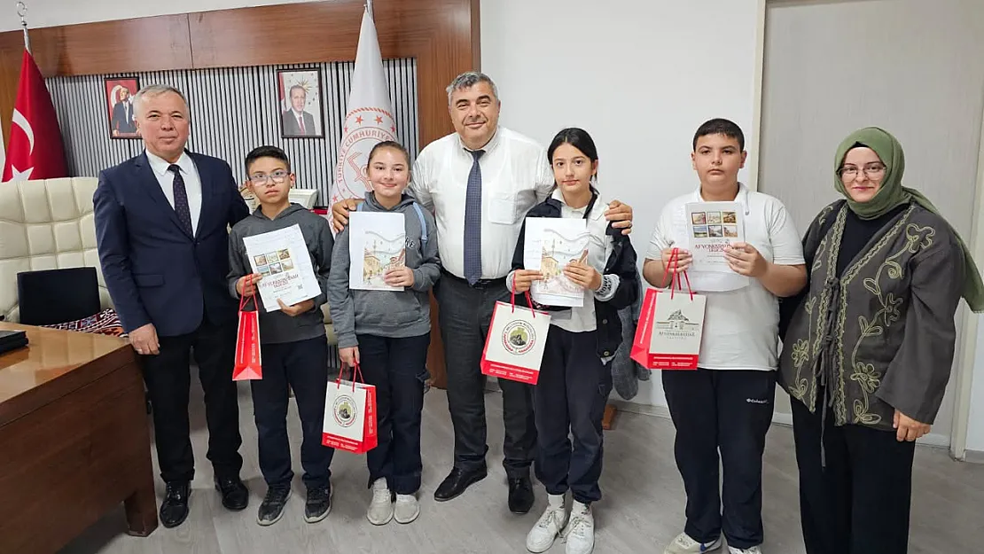 Öğrenciler, Yapay Zekâ Desteğiyle Afyon'u Tanıtıyor
