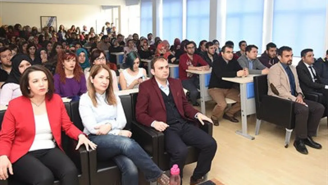 Öğrencilere kan bağışının önemi anlatıldı
