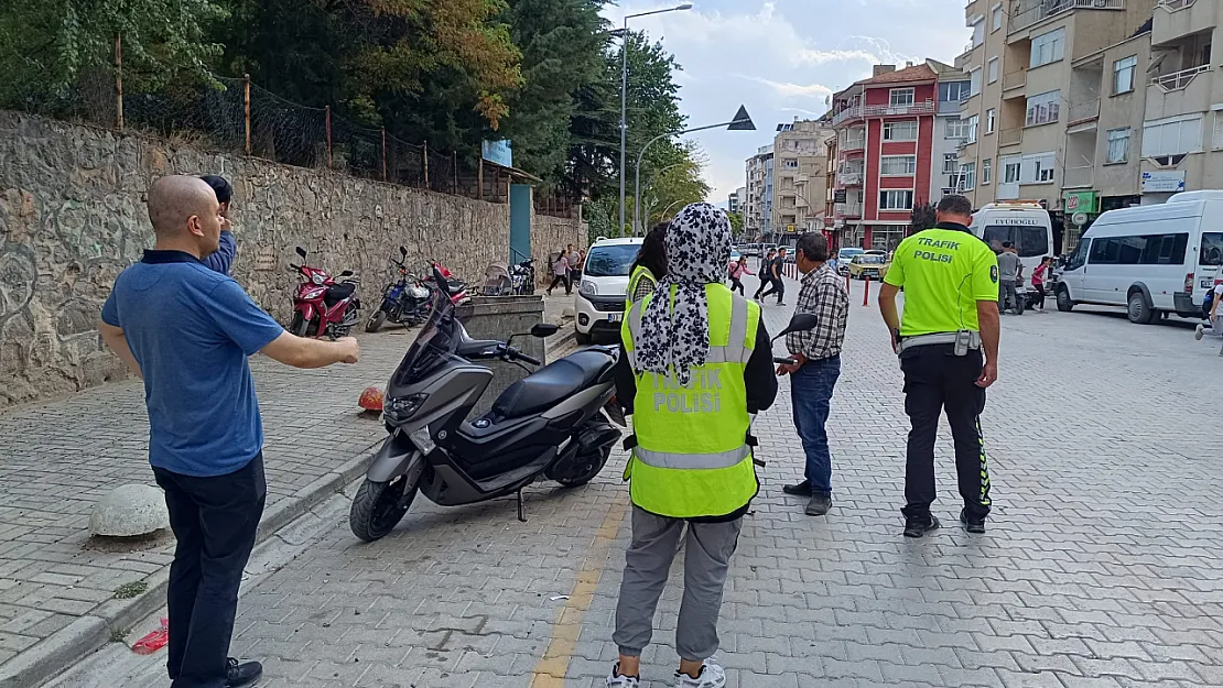 Okul Önleri Ve Çevrelerinde Trafik Denetimi Yapıldı