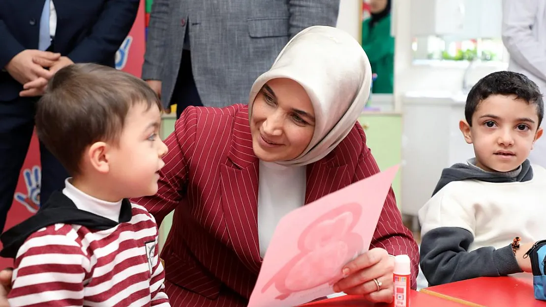 Okuma-Yazma Öğrenen Minik İlk Mektubunu Vali Yiğitbaşı'na Yazdı