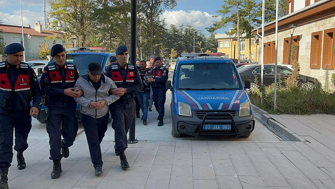 Öldürüp yakmışlardı, “canavarca hisle öldürmek”ten yargılanıyorlar