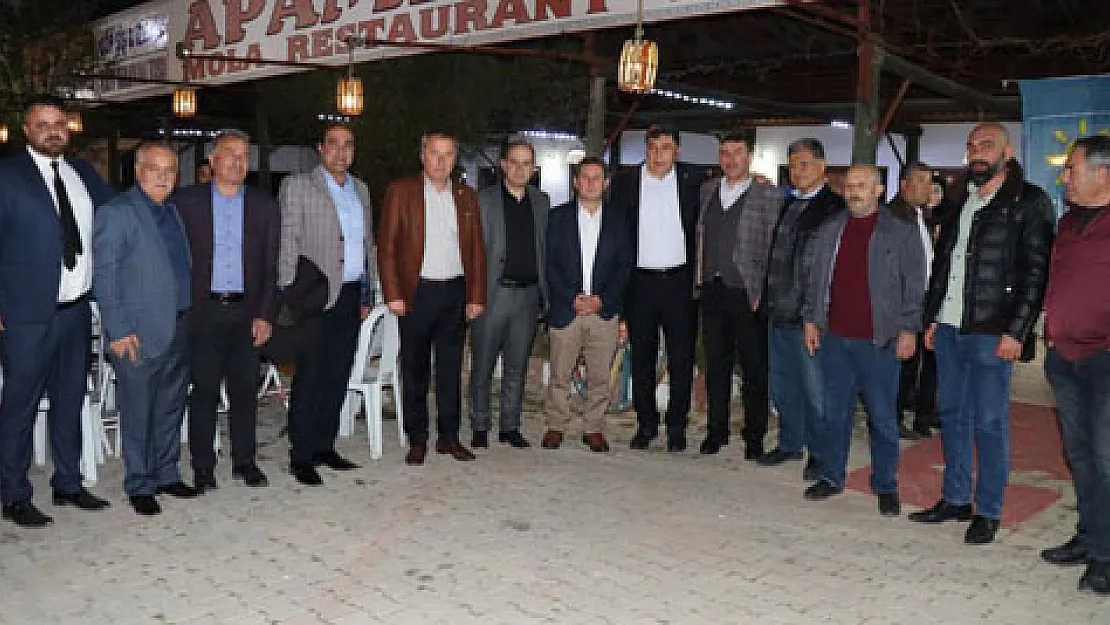 Olgun vatandaşlarla iftar yemeğinde bir araya geldi