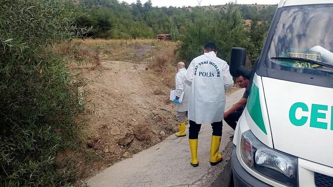 Ormanlık alanda kimliği belirsiz erkek cesedi bulundu