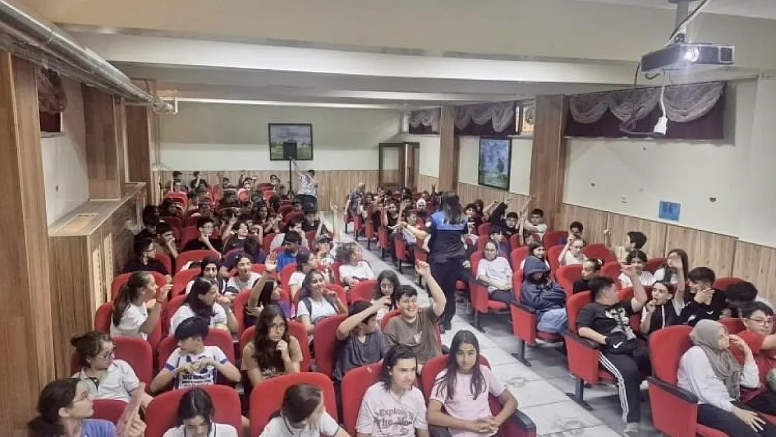 Ortaokul Öğrencilerine Güvenlik Bilgilendirmesi