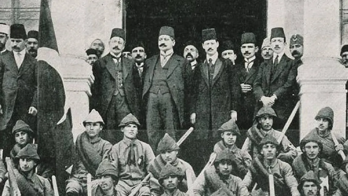 Osmanlı'nın En Muhalif İsmi : Talat Paşa