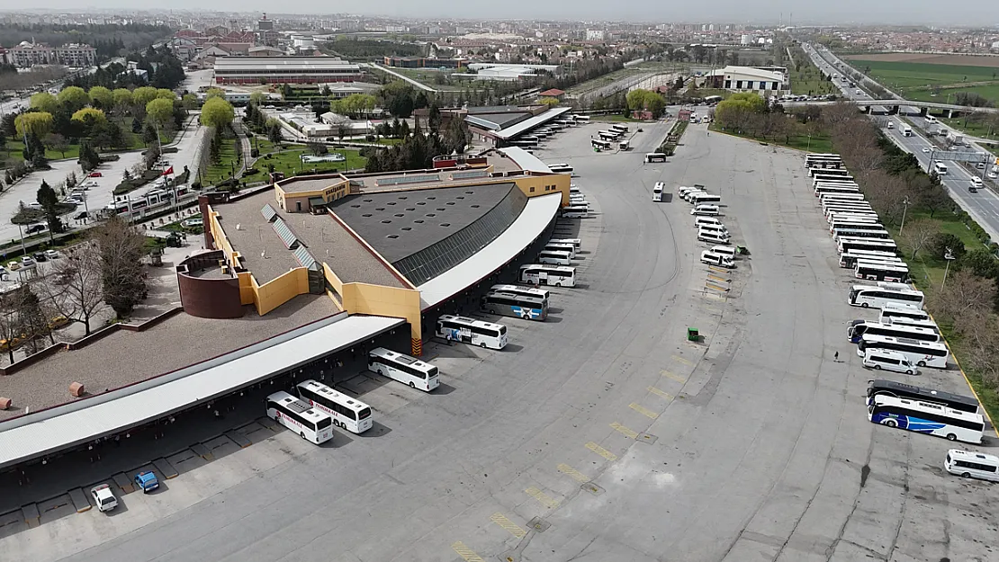 Otogarlarda Bayram Yoğunluğu Başladı, Otobüslerde Boş Yer Kalmadı