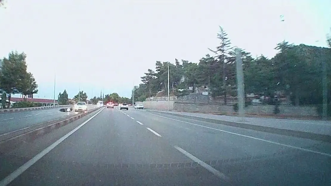 Otomobil İle Motosiklet Çarpıştı: 1 Yaralı