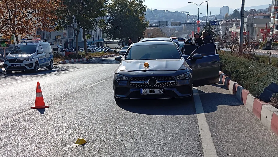 Otomobilin Çarptığı Yaşlı Kadın Hayatını Kaybetti