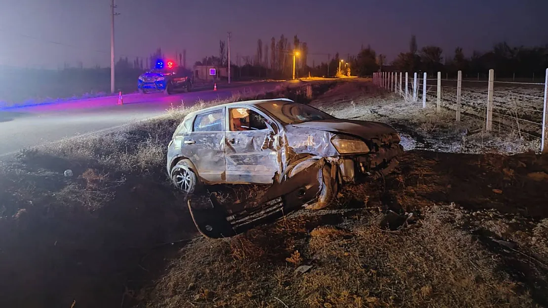 Otomobillerin Hurdaya Döndüğü Kazada 4 Kişi Yaralandı