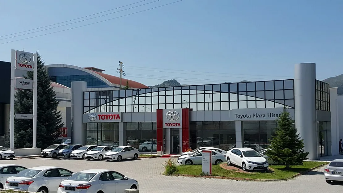 Otomotivciler Toyota Plaza'da toplandı – Kocatepe Gazetesi