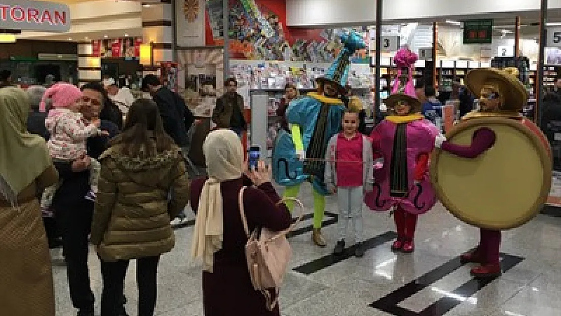 Özdilek'te kukla tiyatrosu keyfi – Kocatepe Gazetesi