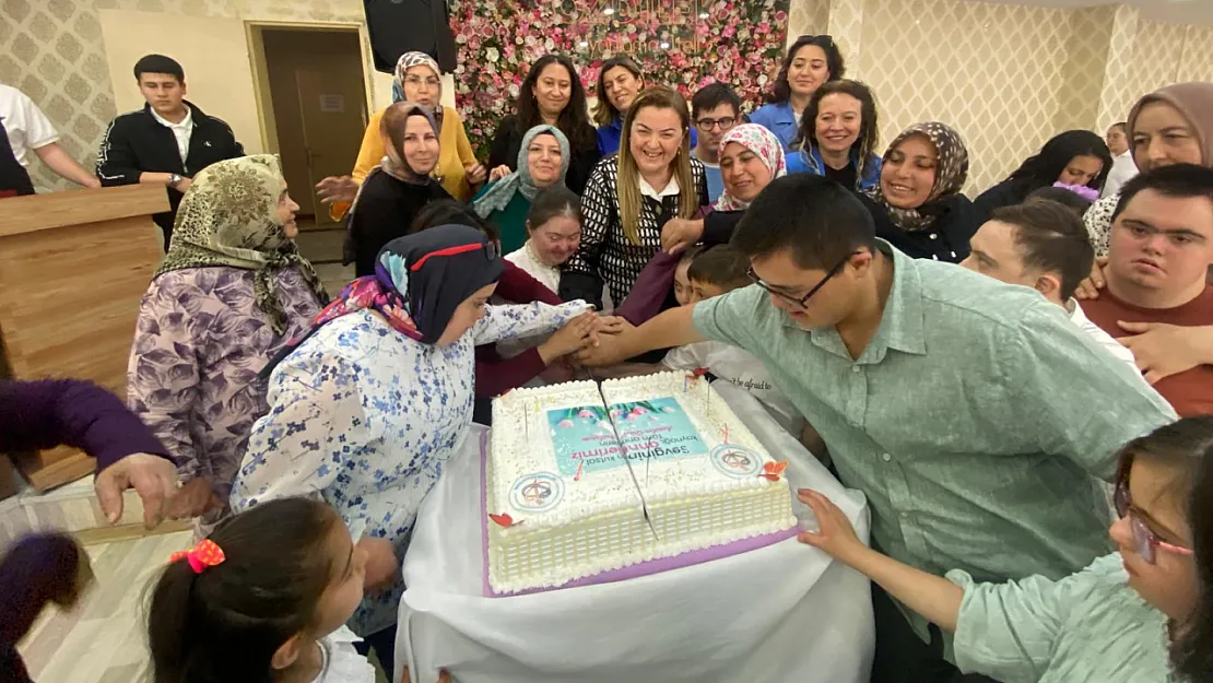 'Özel Çocukların Özel Annelerini Her Zaman Takdir Ediyoruz'