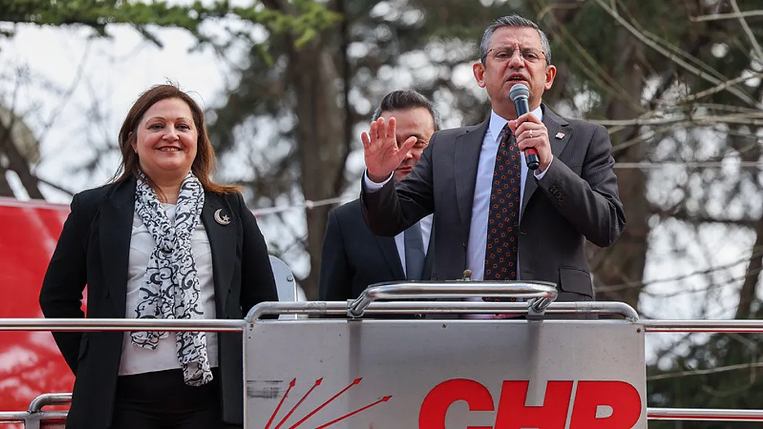 Özgür Özel'den Burcu Köksal Açıklaması!