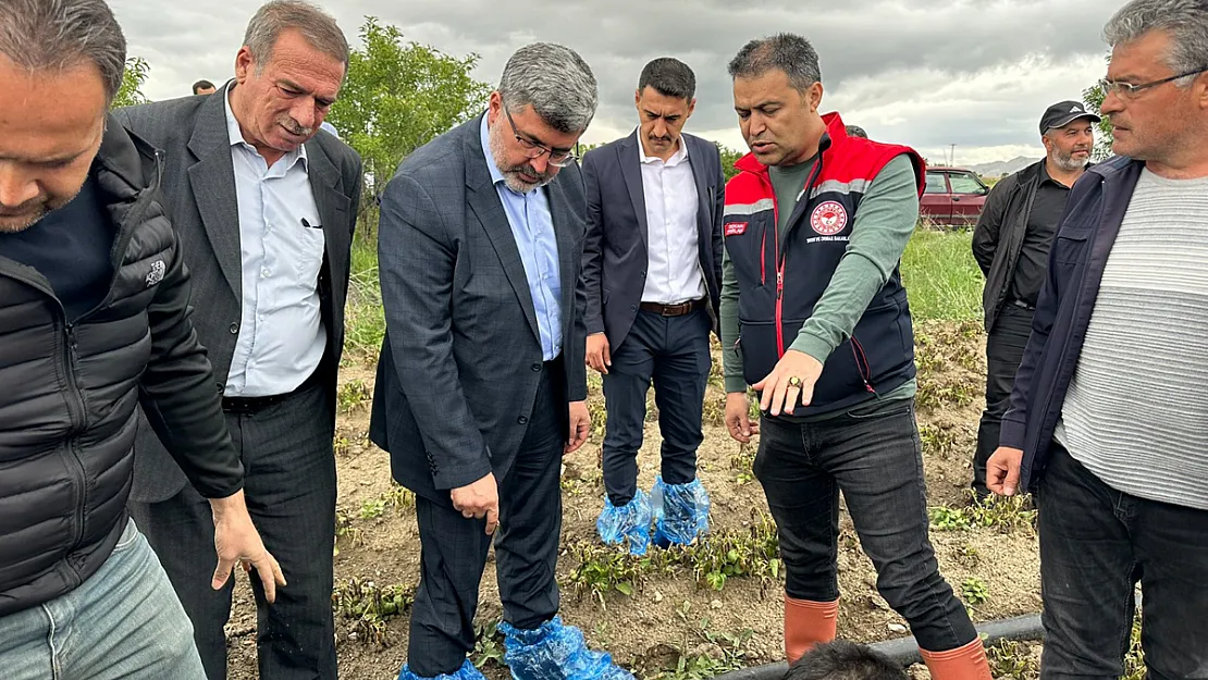 Özkaya: Çamurda, Yağmurda Tarlaları İncelememiz Kabahat Mi?