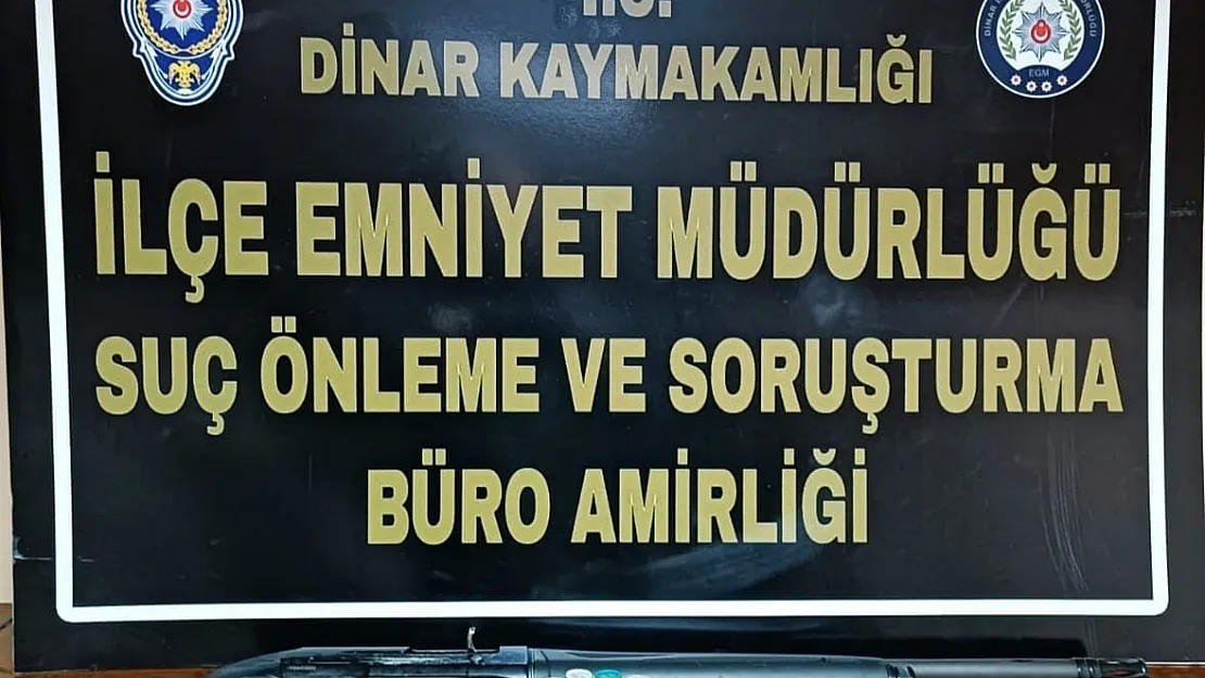 Paltosuna sakladığı ruhsatsız av tüfeğiyle polise yakalandı