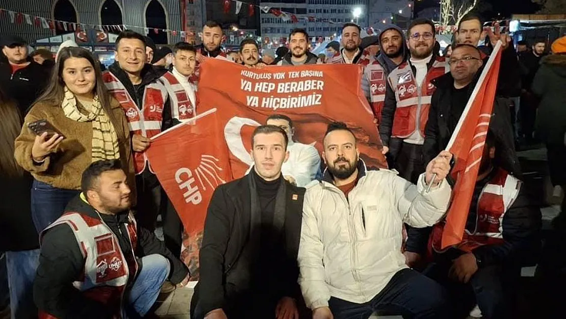 'Partimizin Ve Liderimizin Yanındayız'