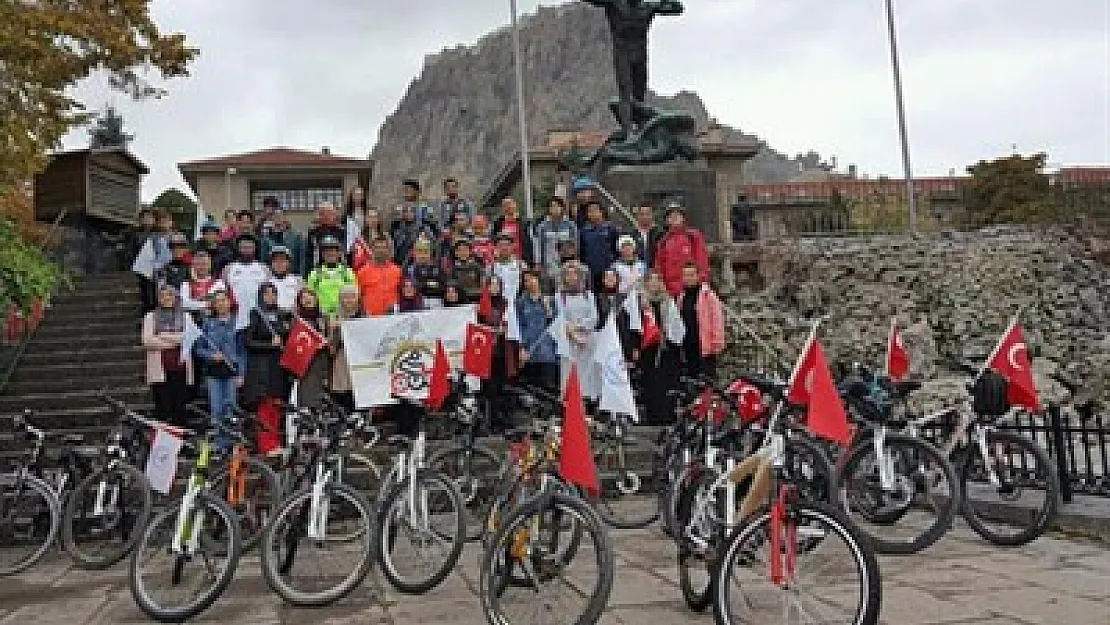 Pedallar Cumhuriyet için çevrildi – Kocatepe Gazetesi