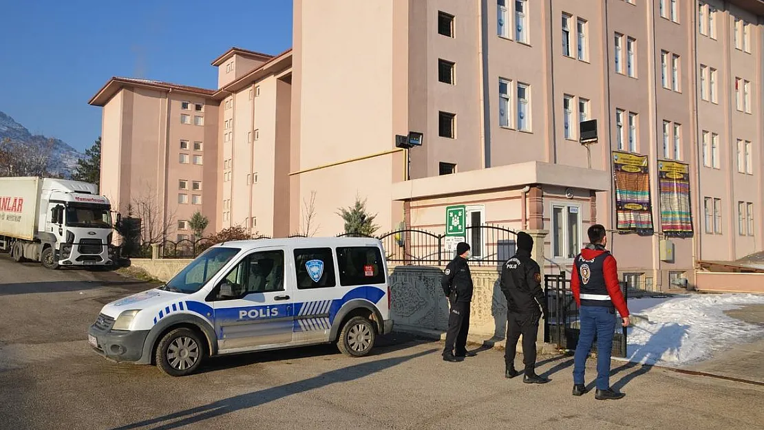 Polis ekiplerinden çocuk ve gençlerin korunmasına yönelik denetim