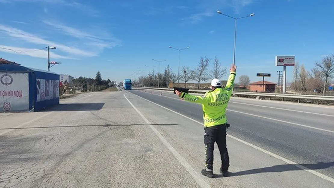 Polis Ekiplerinin Trafik Denetiminde Ceza Yağdı