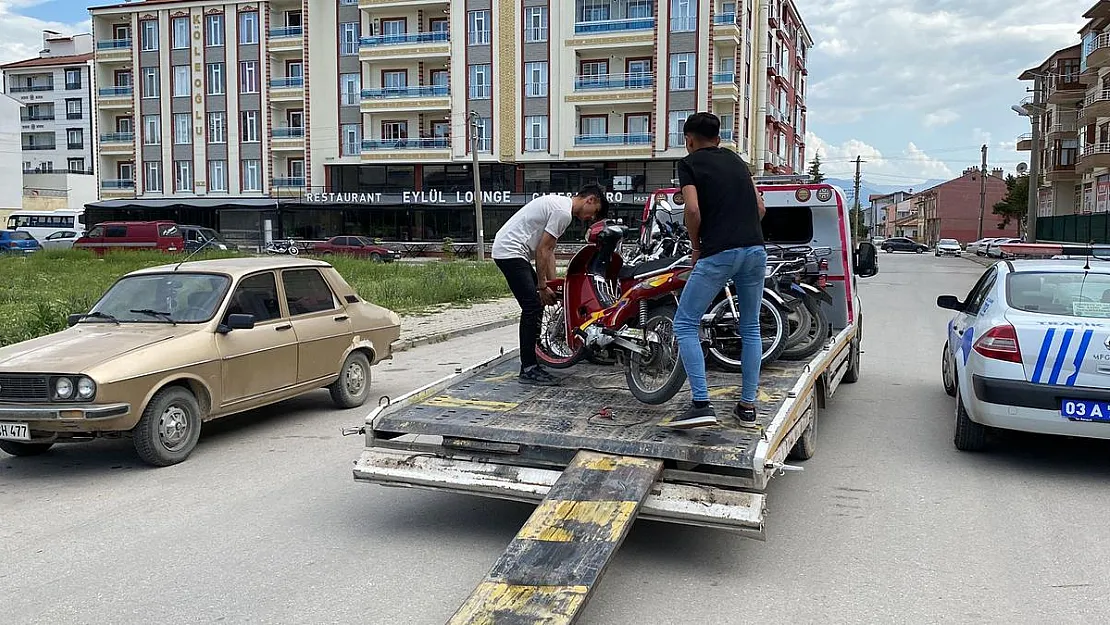 Polis tescilsiz motosikletleri böyle topladı