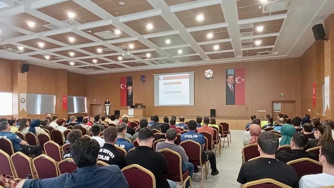 Polis Teşkilatına Koruyucu Aile Anlatıldı