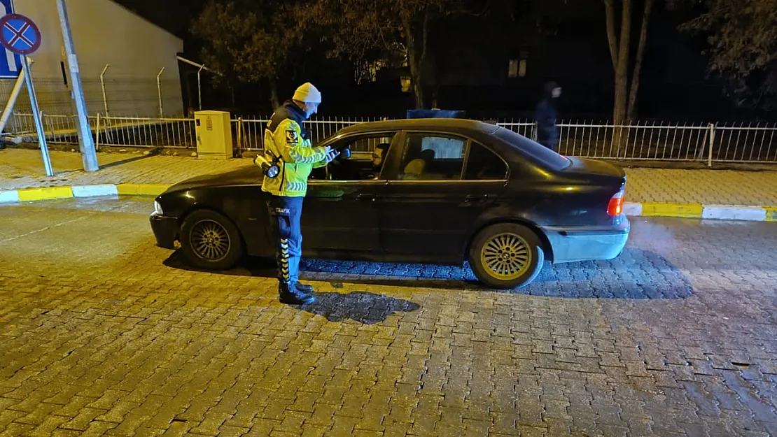 Polis ve Jandarma Denetimleri Gece Boyu Sürdü